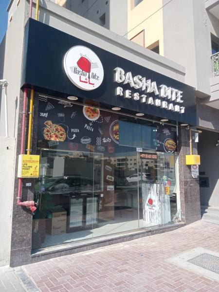 مطعم للبيع في دبي منطقة الورقاء ١  